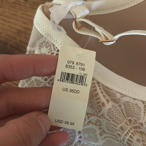 Pink Bra - Cream Colored Bra 36DDD - Picture 3 of 4